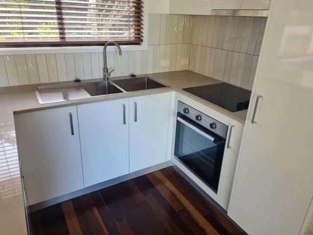 9/86-90 Southern Cross Pde, QLD 4567