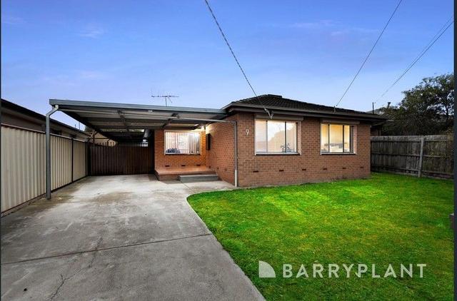 9 Cosma Court, VIC 3021