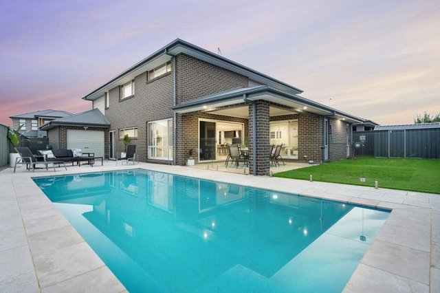 19 Casey Street, NSW 2570