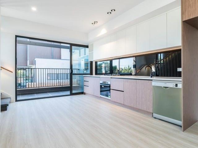 1/2 Heath Street, VIC 3044