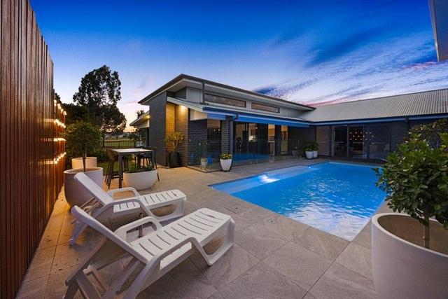 92 Lakeside Circuit, NSW 2830