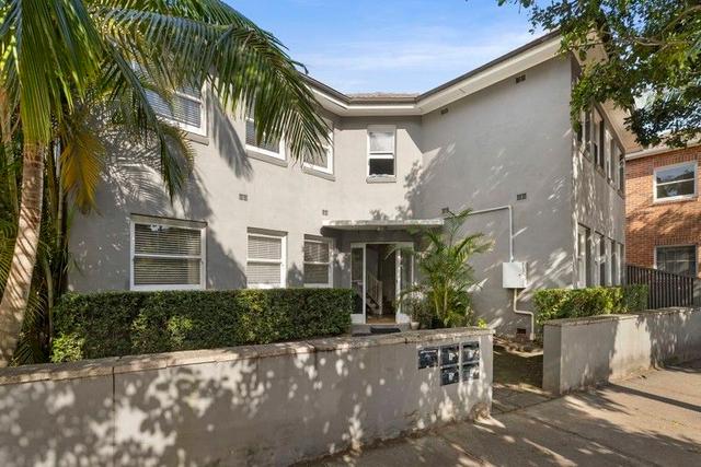 2/11 Pine St, NSW 2095