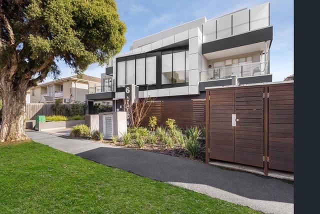 3/6 Kokaribb Road, VIC 3163