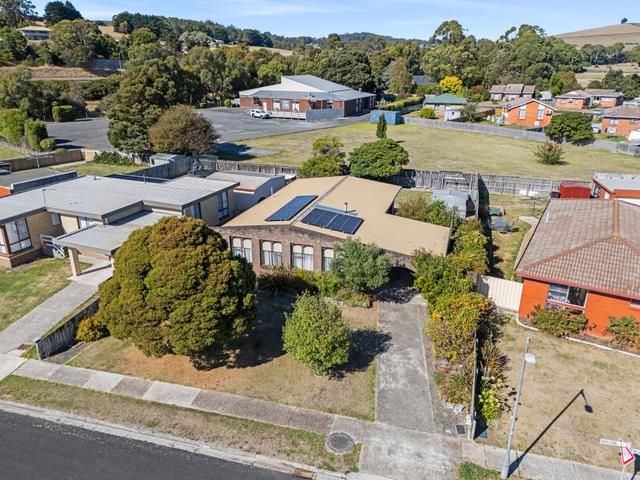 2 Adelong Place, TAS 7315