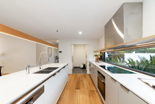 1/22 Canberra Avenue, ACT 2603
