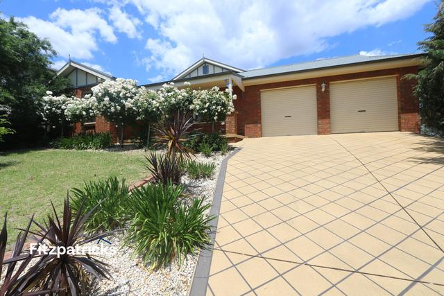 42 Bourkelands Drive, NSW 2650