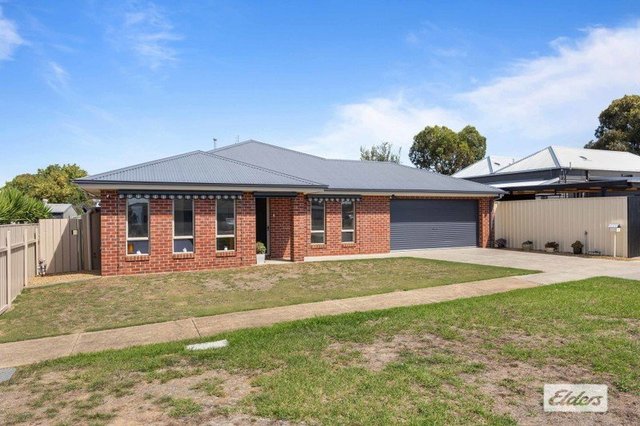 2 Flattely Street, VIC 3377