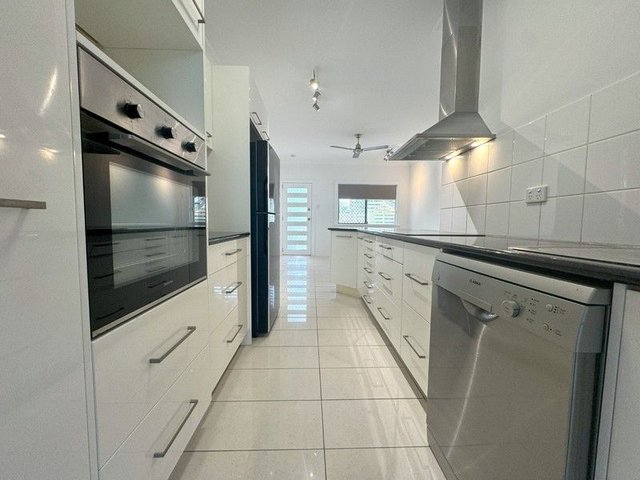 1/6 Eclipse Street, QLD 4810