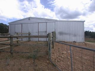 Stables (2006-11-28)