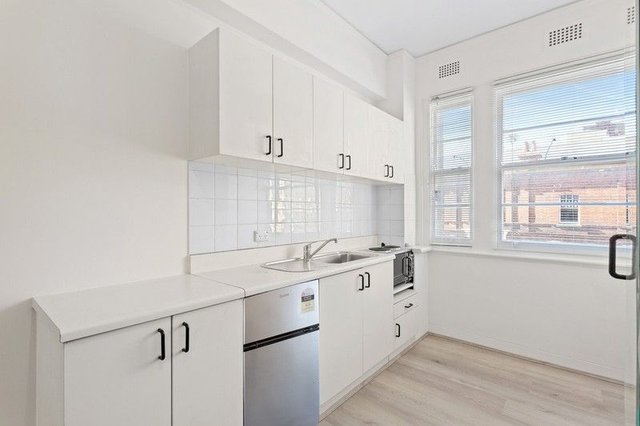 35/405 Bourke Street, NSW 2010