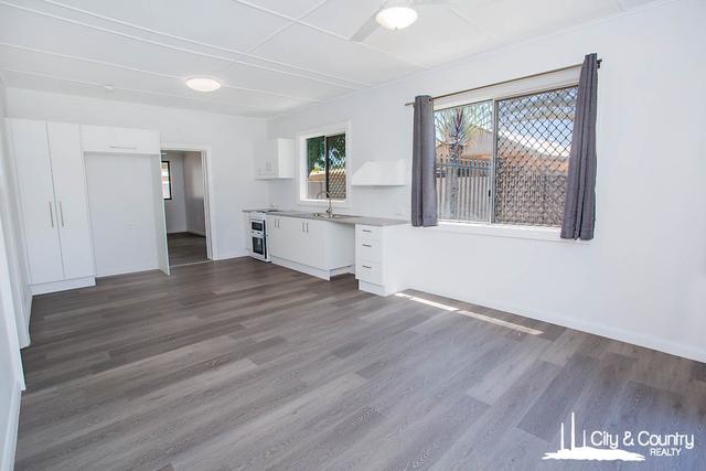 1 Bernborough Street, QLD 4825