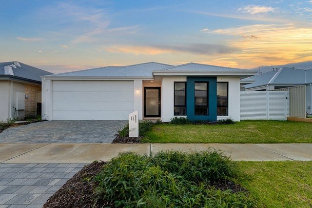 11 Laguna Way, WA 6034