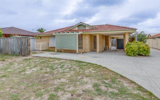 4 Dowley Court, WA 6107