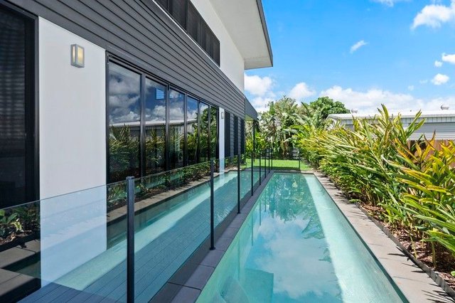 2/10 Trinity Close, QLD 4670