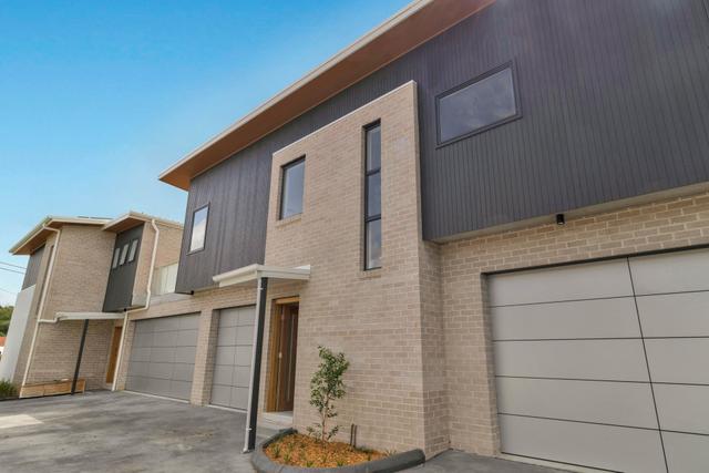 2/4 Clifford Street, NSW 2257