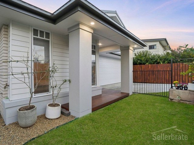7 Costalot Street, QLD 4075