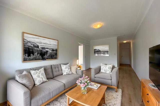 4/39 Fourth Avenue, NSW 2194