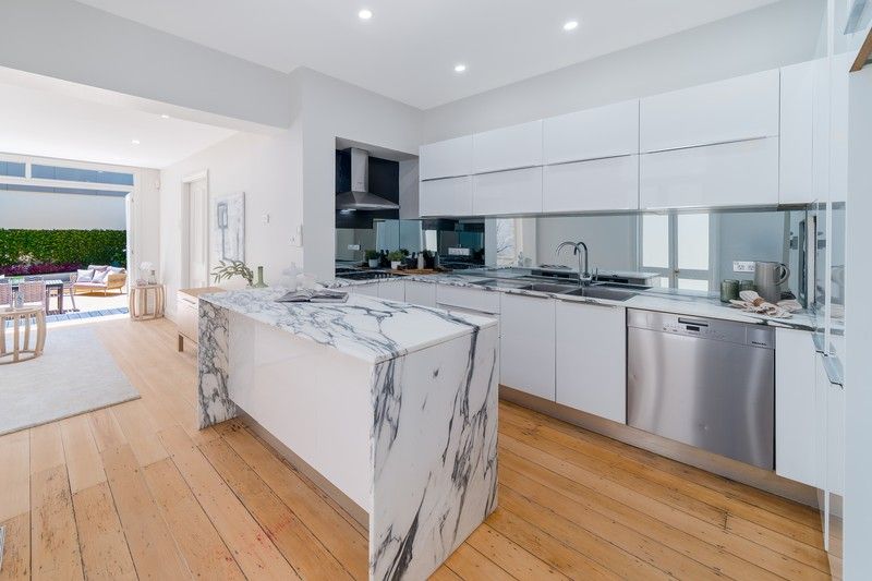 https://images.allhomes.com.au/property/photo/47732ff891850386e00c70af68cdd2a4_hd.jpg