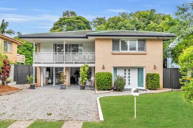 16 Grounds Street, QLD 4104