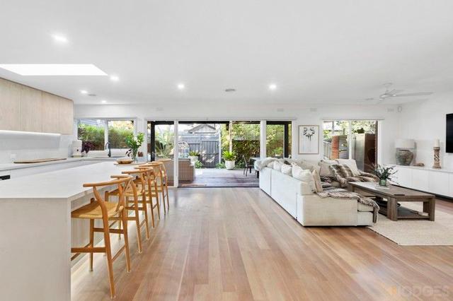 1/16 Robert Street, VIC 3195