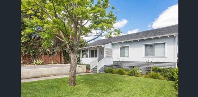 42 Riverview Rd, WA 6101