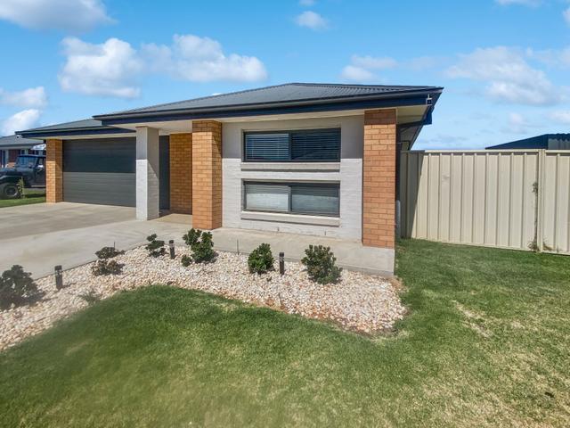 5 Devlin Close, NSW 2705