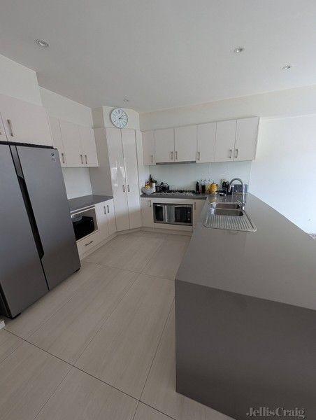 2/36 Rosehill Road, VIC 3042