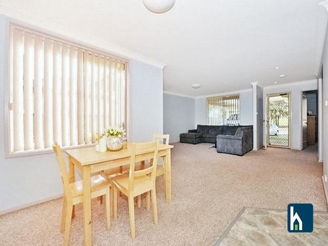 1/13 Eight Division Memorial Avenue, NSW 2380