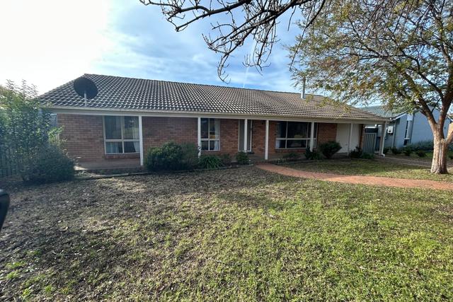 11 Carolina Crescent, NSW 2850