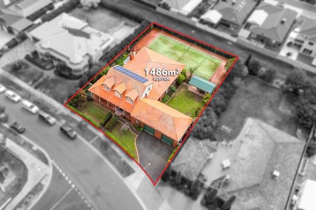 15 Haddington  Crescent, VIC 3059