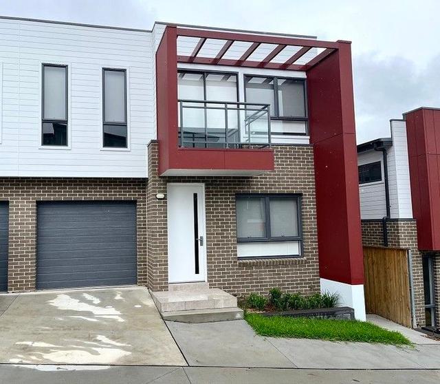 3 Kilcoy Glade - Access From Cranbourne Street, NSW 2765