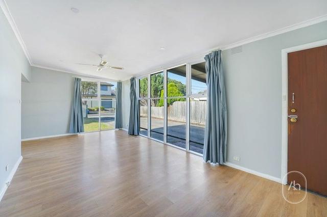 74 Allanfield Crescent, VIC 3155