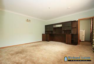 Flat Living (2006-08-01)