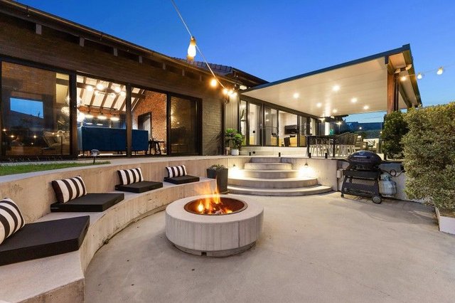 6 Chale Court, QLD 4217