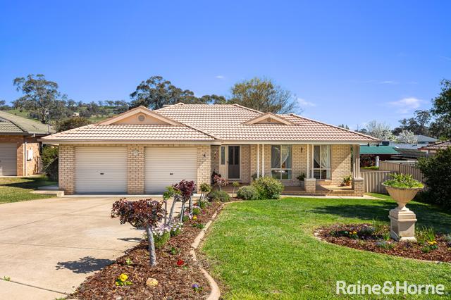 4 Hudson Drive, NSW 2650