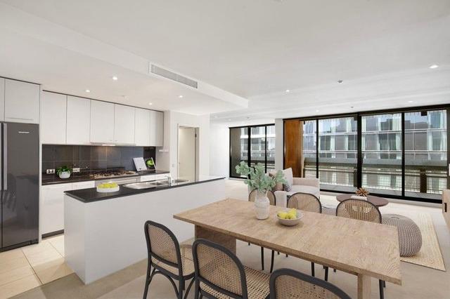 1305/118 Russell Street, VIC 3000