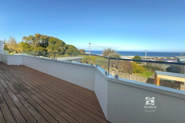 32 Lakeside Drive, VIC 3909