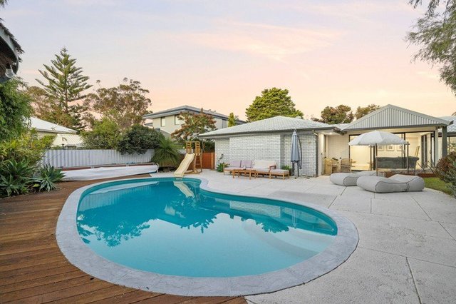 3 Lunar Court, WA 6027