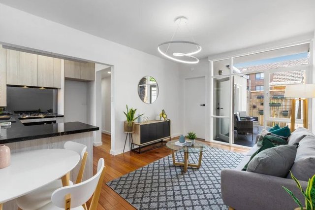 2/282 Barkly Street, VIC 3184