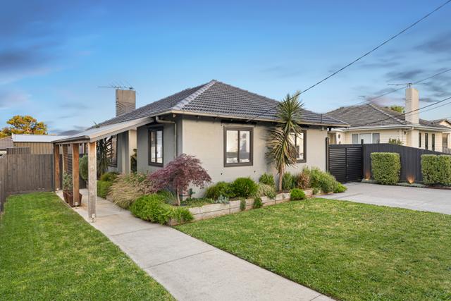 24 Deakin Crescent, VIC 3175