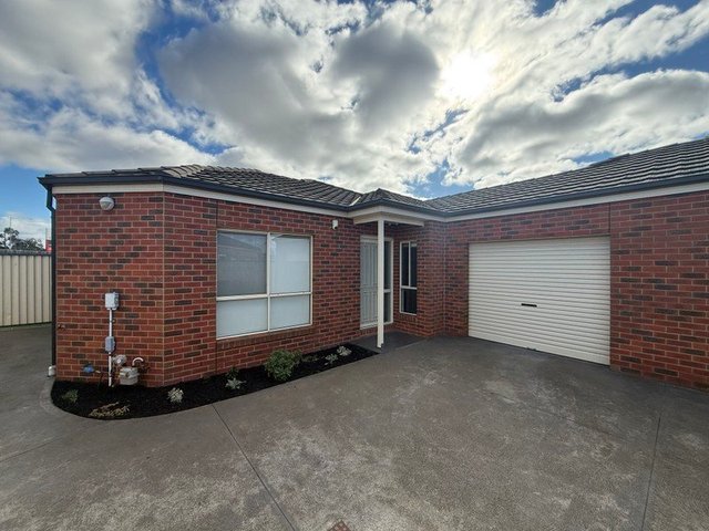 2/44 Dundee Way, VIC 3037