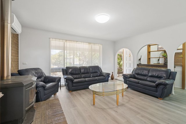 17 Kiparra Drive, NSW 2628