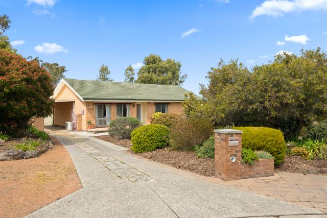 16 Wyles Place, ACT 2615