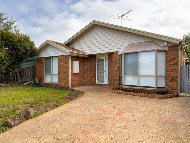 7 Rostron Way, VIC 3064