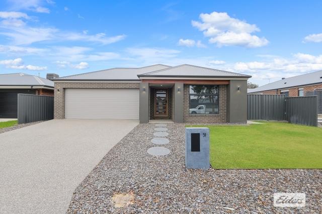 31 Eisenhauer Drive, NSW 2640