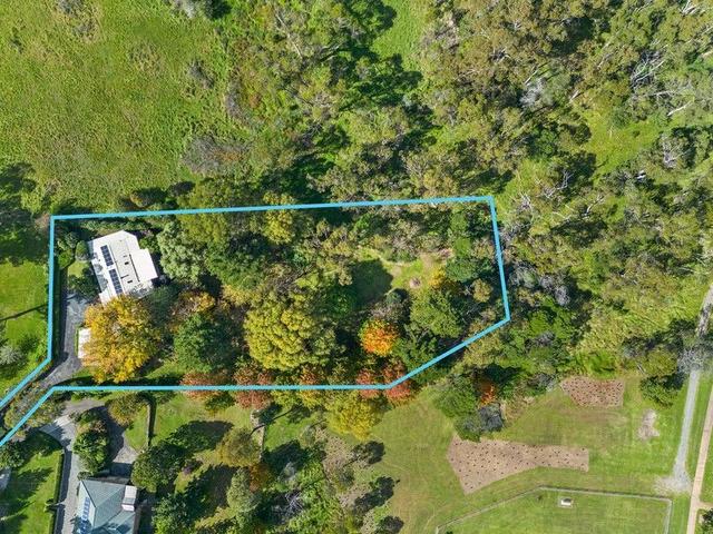 10 Lorna Close, NSW 2578