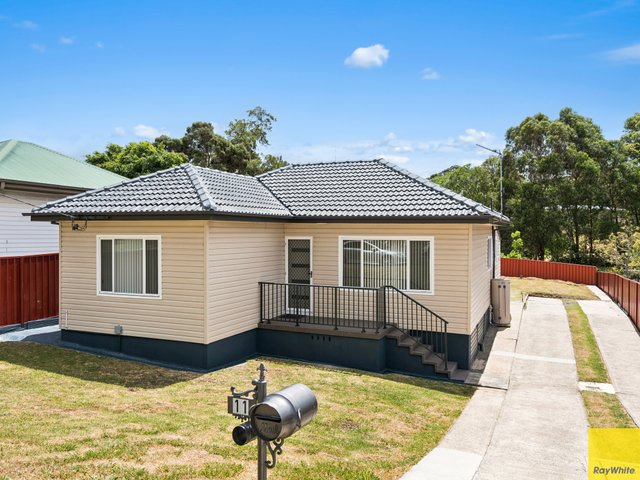 11 Denise Street, NSW 2502