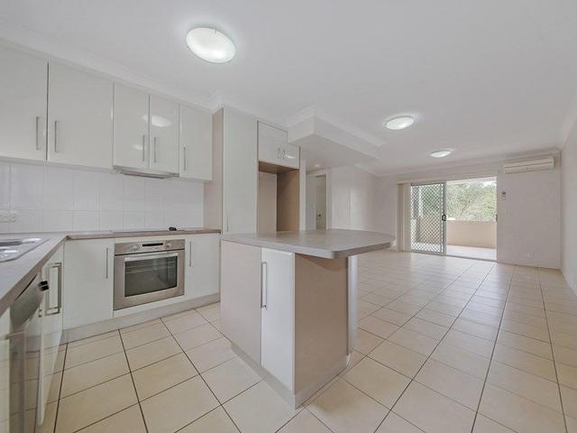 5/298 Cavendish Road, QLD 4151