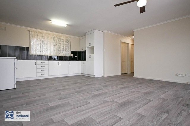 16 Larkin Crescent, SA 5700