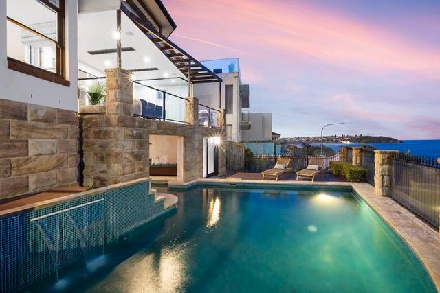 8 Carrington  Parade, NSW 2096
